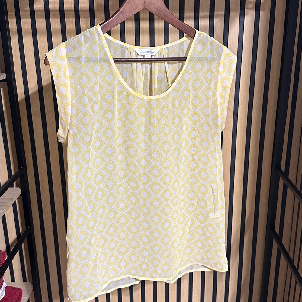 Charming Charlie Yellow and White Blouse